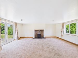 Lounge- click for photo gallery